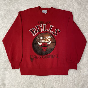 Vintage 90’s Chicago Bulls Sweatshirt Medium Crewneck Pullover NBA Made USA